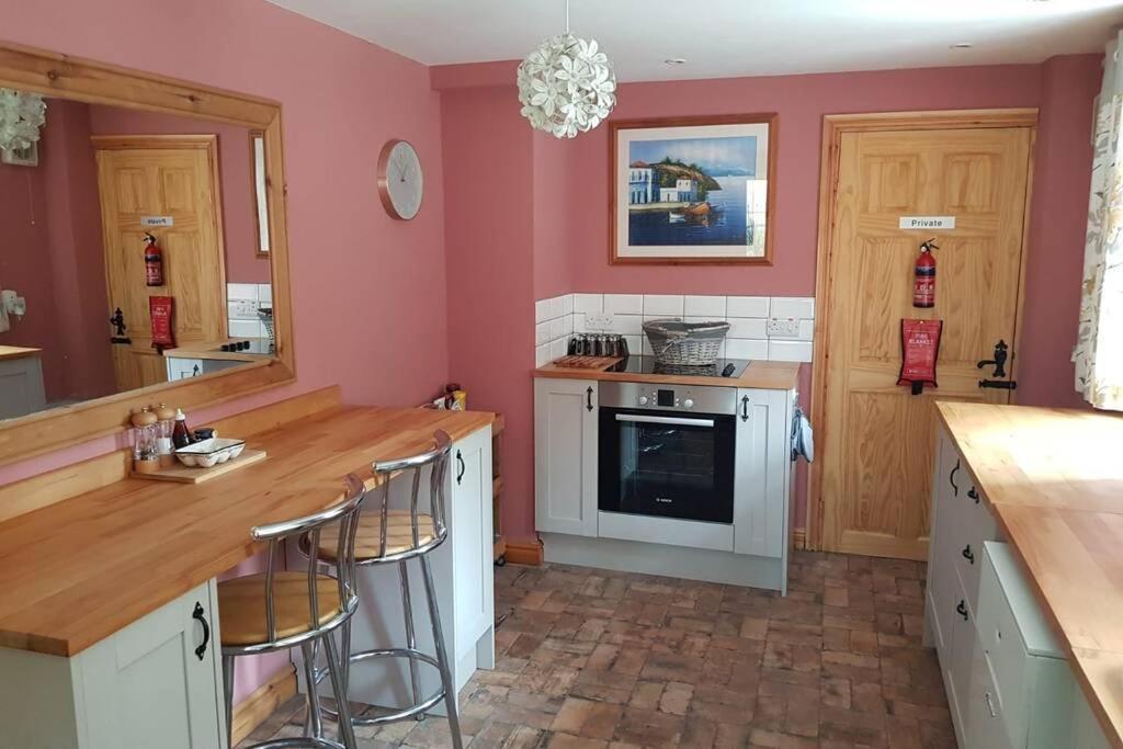 שרוסברי Rowan Cottages With Panoramic Views Of The Stiperstones And Walks On The Doorstep מראה חיצוני תמונה
